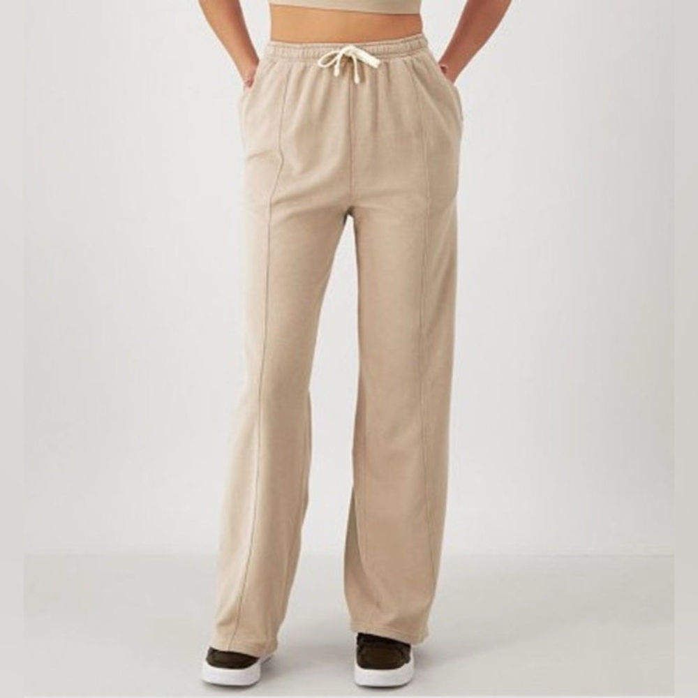 Champion Women's Vintage Wash Wide Leg Fleece Sweatpants in Oatmeal Size XL NWT